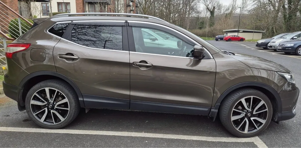 2014 Nissan Qashqai 1.6 SVE CVT HCP DR HIGH-SPEC - Image 4
