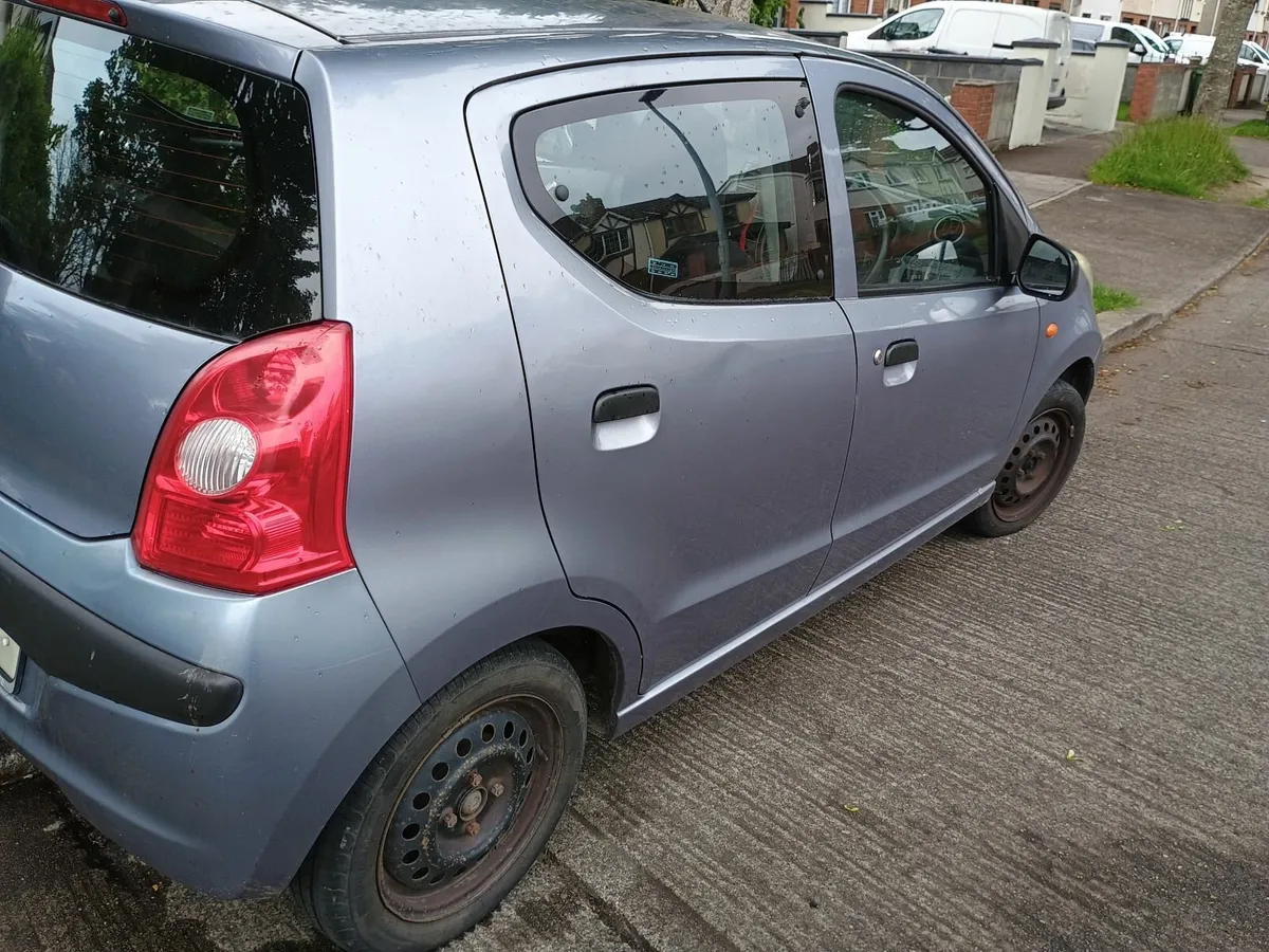Nissan Pixo 2011 - Image 2