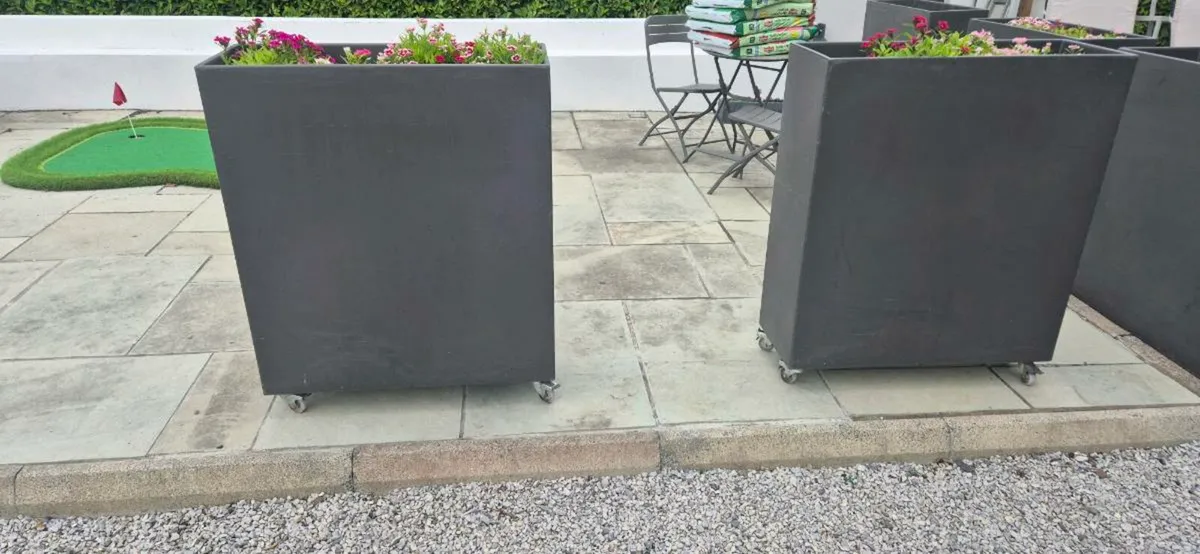 Fabulous home commercial high planter boxes - Image 1
