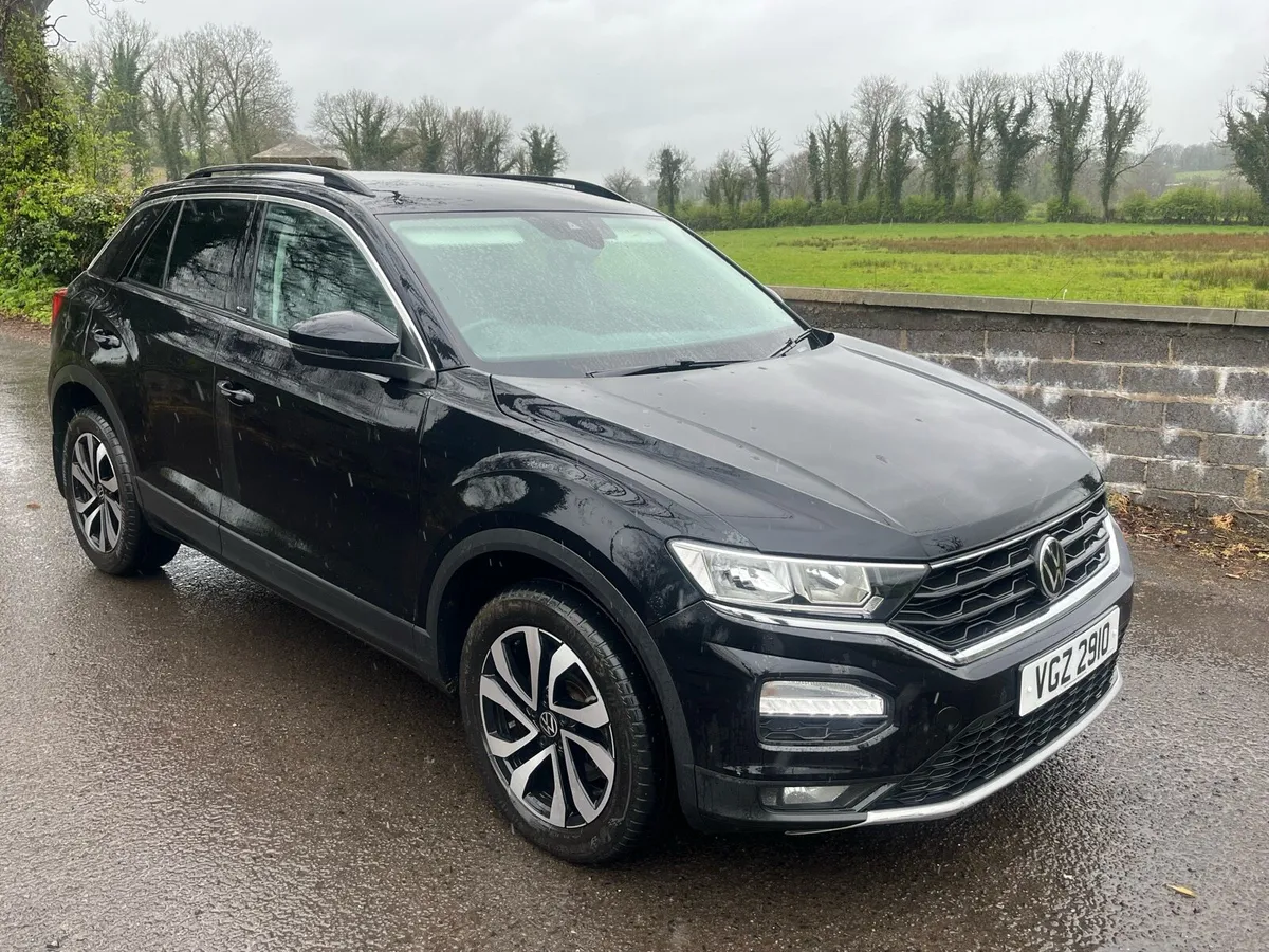 Volkswagen T-roc - Image 1