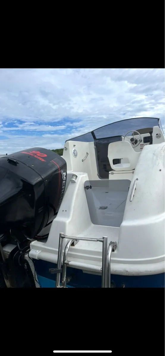 Cabin Boat - Image 4