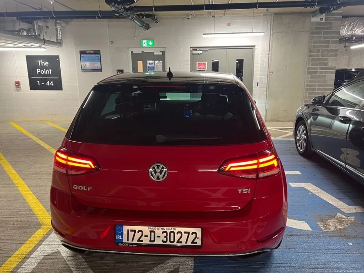 2017 Volkswagen Golf - Image 4