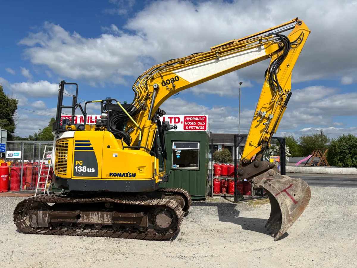 2018 Komatsu PC 138 -11 US Tracked Excavator - Image 1