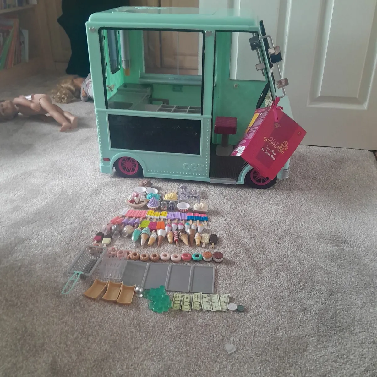 Our Generation Dolls Ice-Cream Van - Image 1