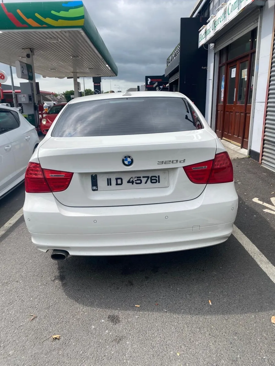 320 BMW - Image 4