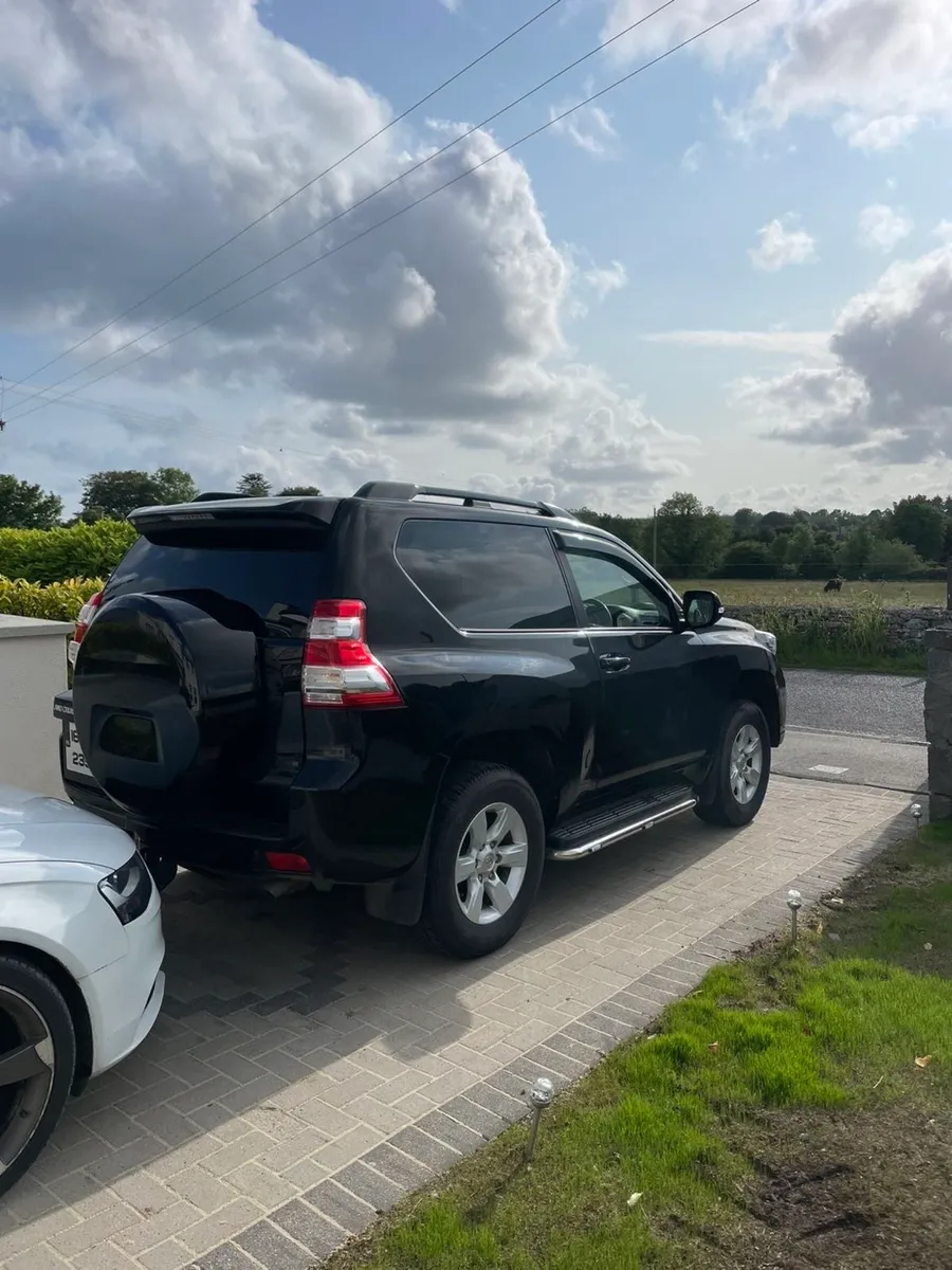 Toyota Land Cruiser - Image 2