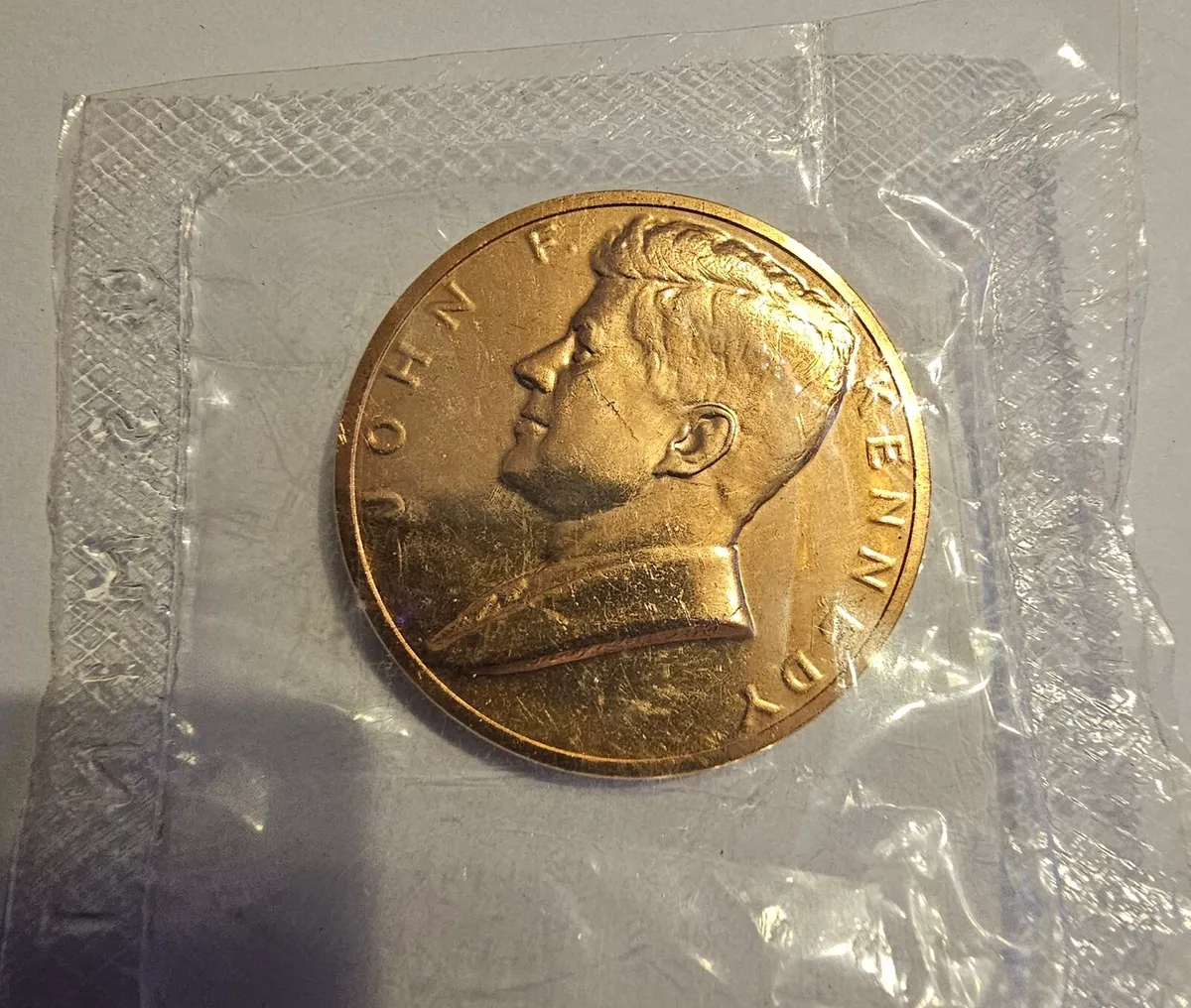 1961 Kennedy commerative medal - Image 1