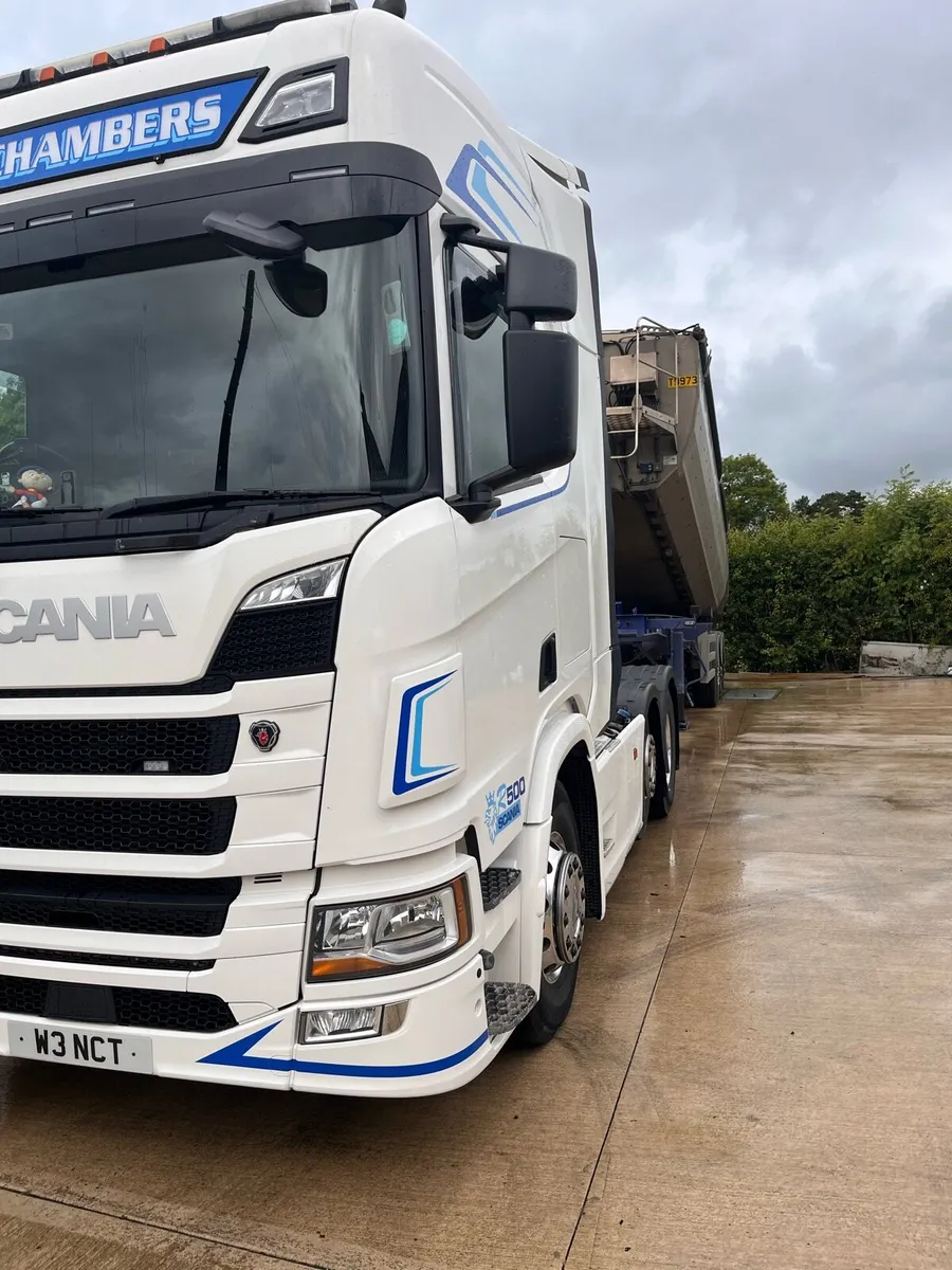 Lorry - Image 2