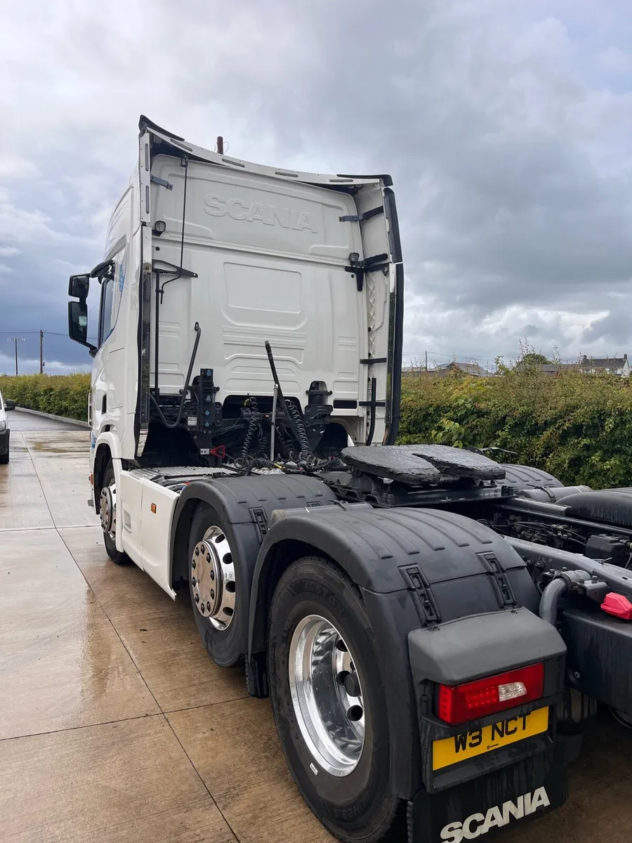 Lorry - Image 3
