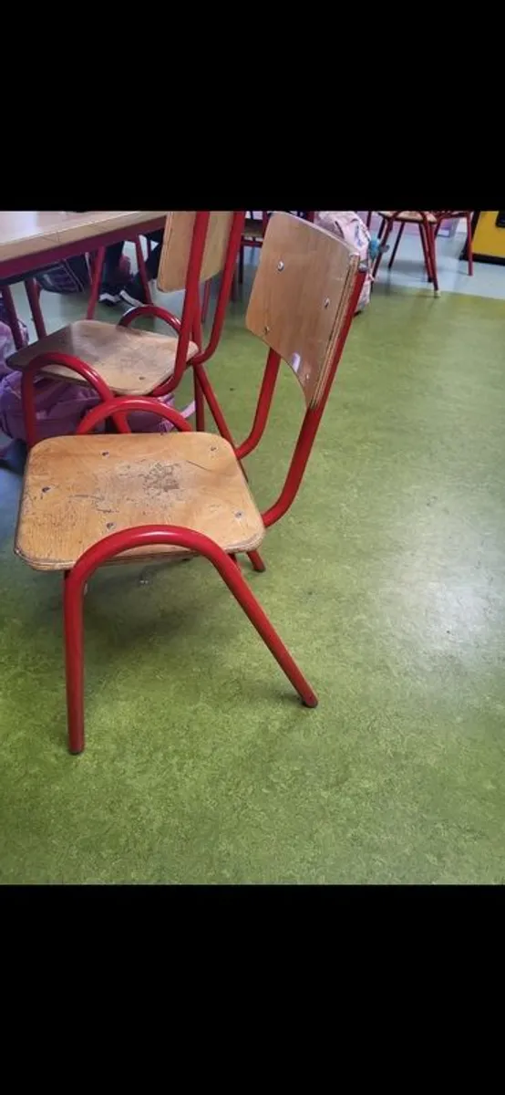 school desks and chairs - Image 3