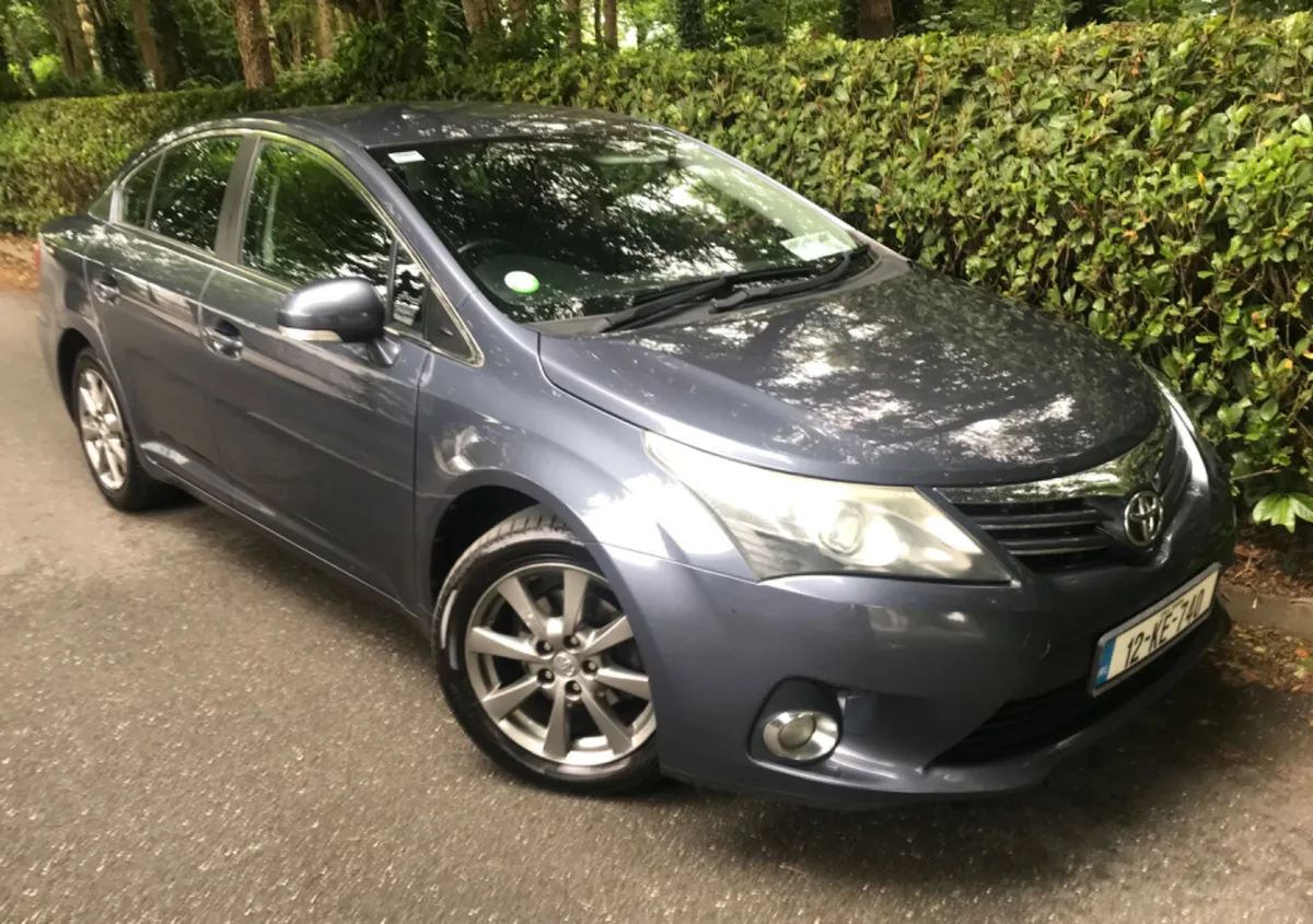 Toyota  Avensis 2.0 D-4D 125 BHP Aura - Image 3