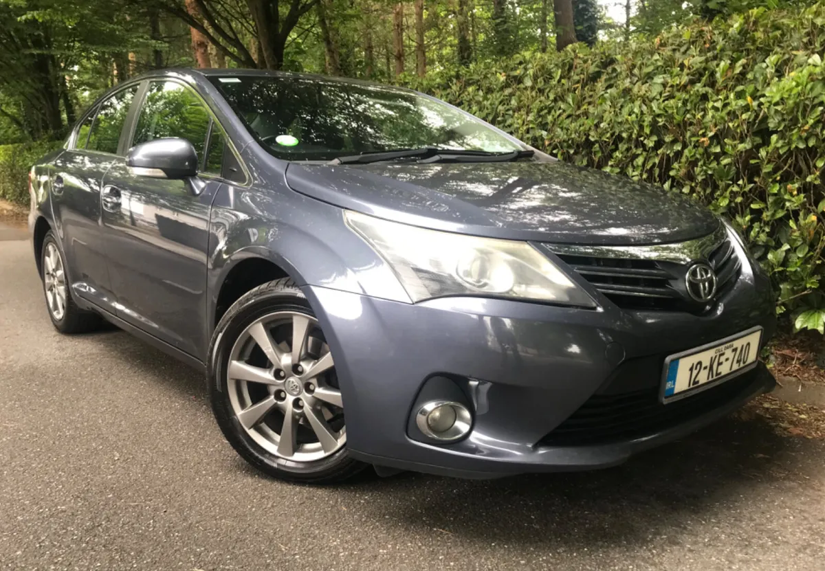 Toyota  Avensis 2.0 D-4D 125 BHP Aura - Image 2