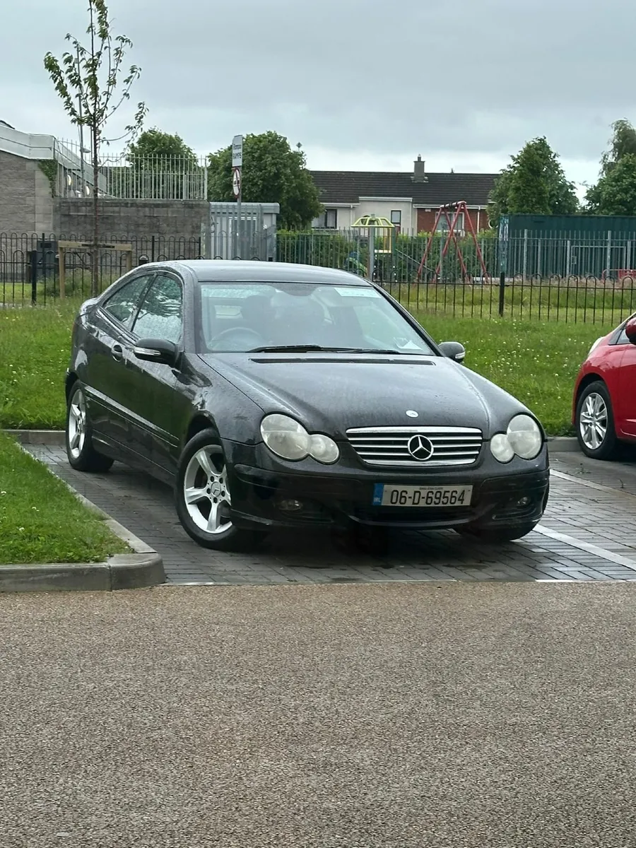 Mercedes-Benz C-Class 2006 - Image 1