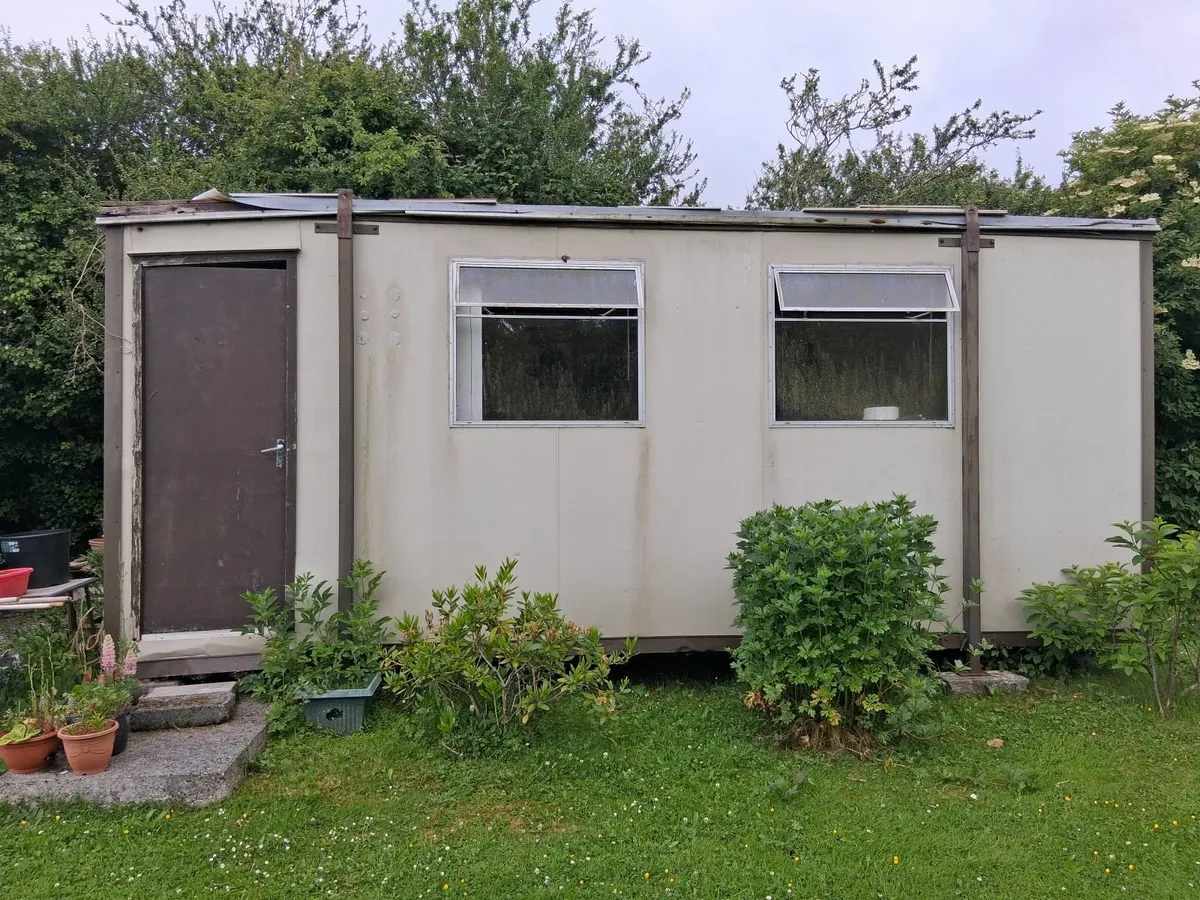 old portable cabin for free - Image 4