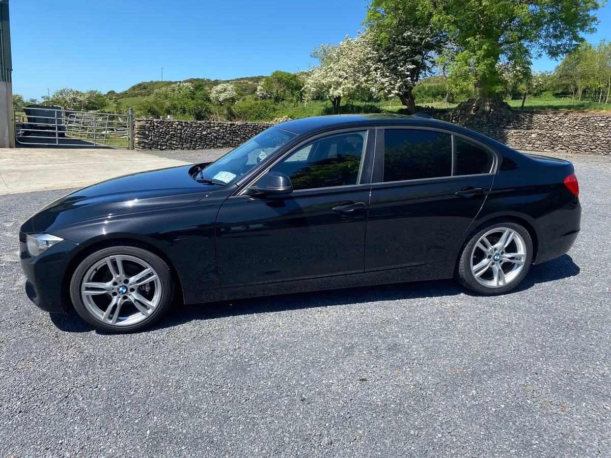 BMW 3-Series 2013 - Image 4