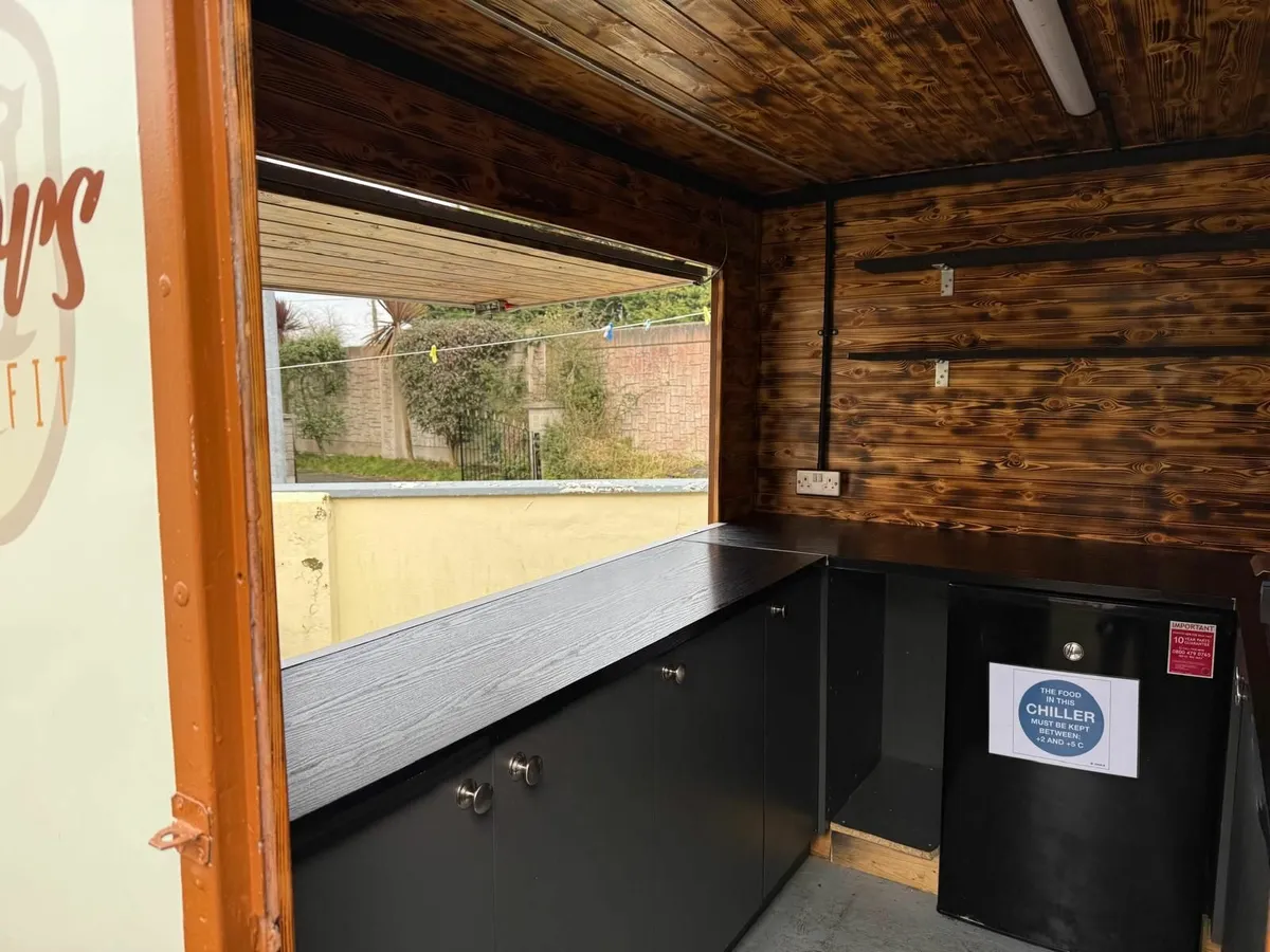 Food Trailer Truck - Image 3