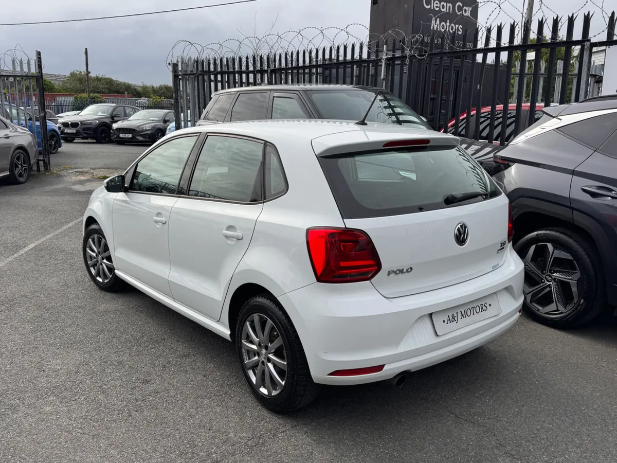 16 VW POLO 1.2 Automatic - Image 4