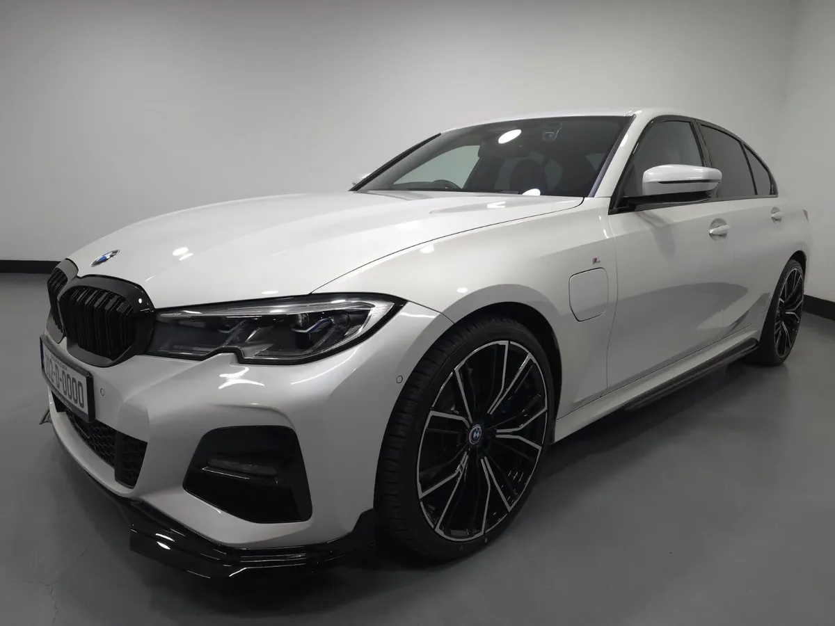 BMW 330E M-SPORT PRO M-PERFORMANCE - Image 3