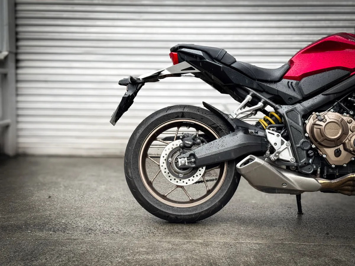 Honda CB650R 2021 - Image 3