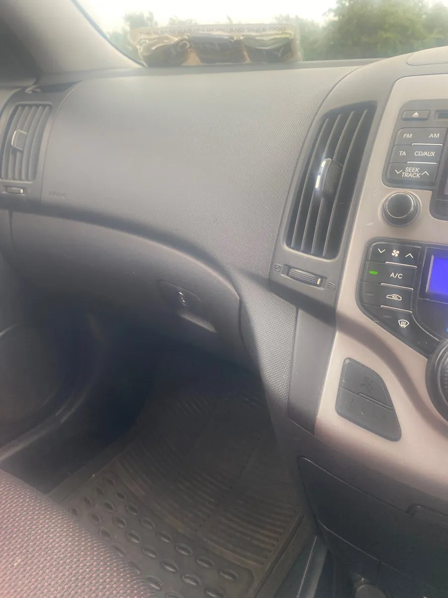Hyundai i30 2010 - Image 3