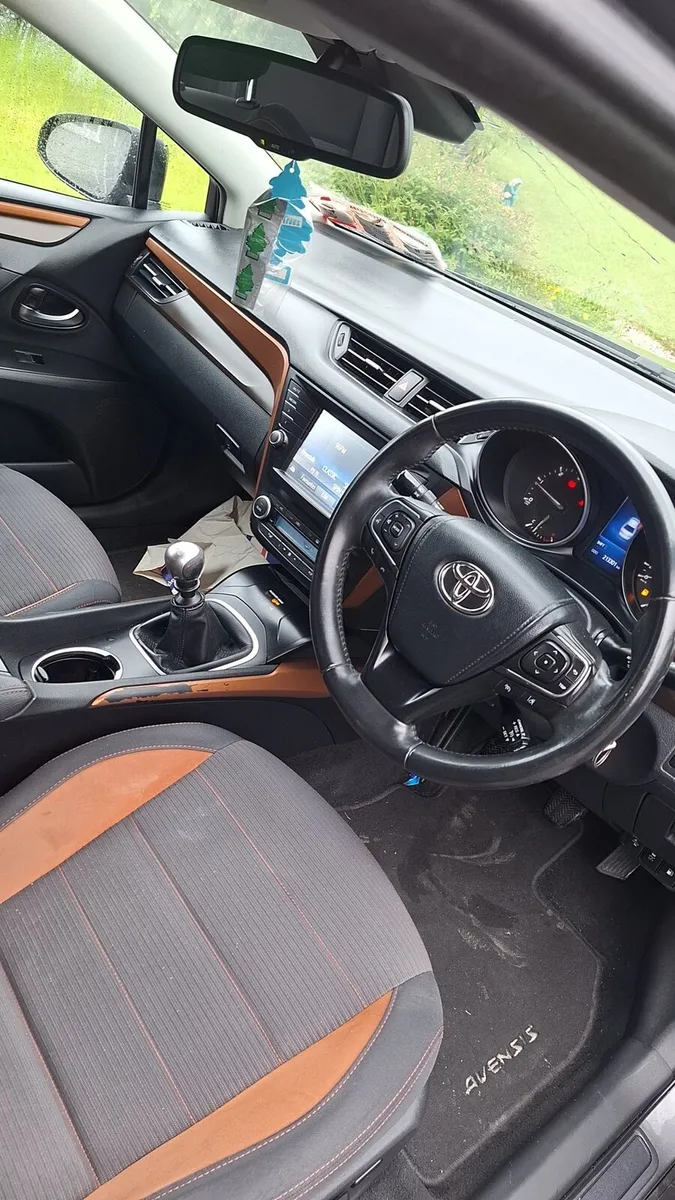Toyota avensis - Image 2