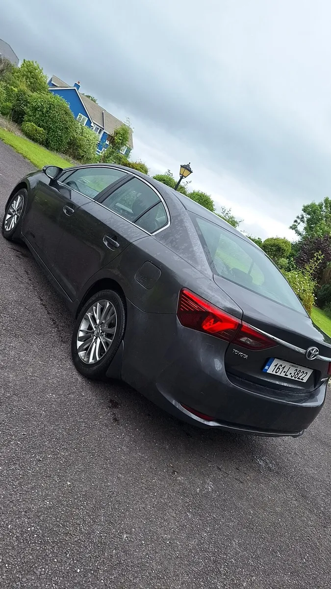 Toyota avensis - Image 4
