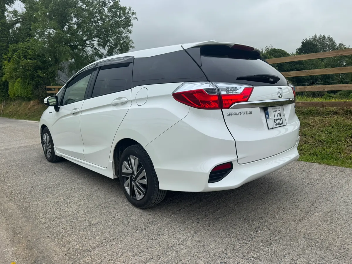 Honda Shuttle,Hybrid,auto,Warranty - Image 3