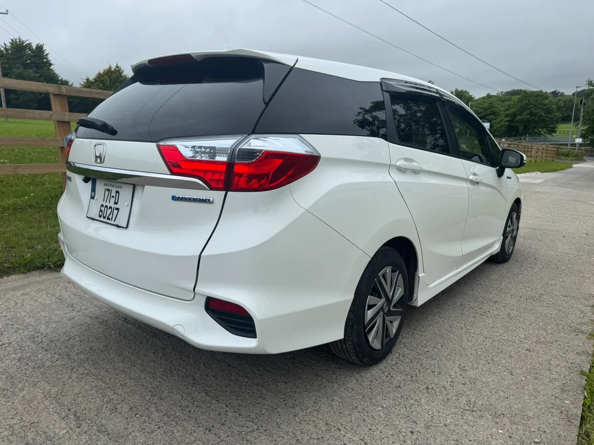 Honda Shuttle,Hybrid,auto,Warranty - Image 4