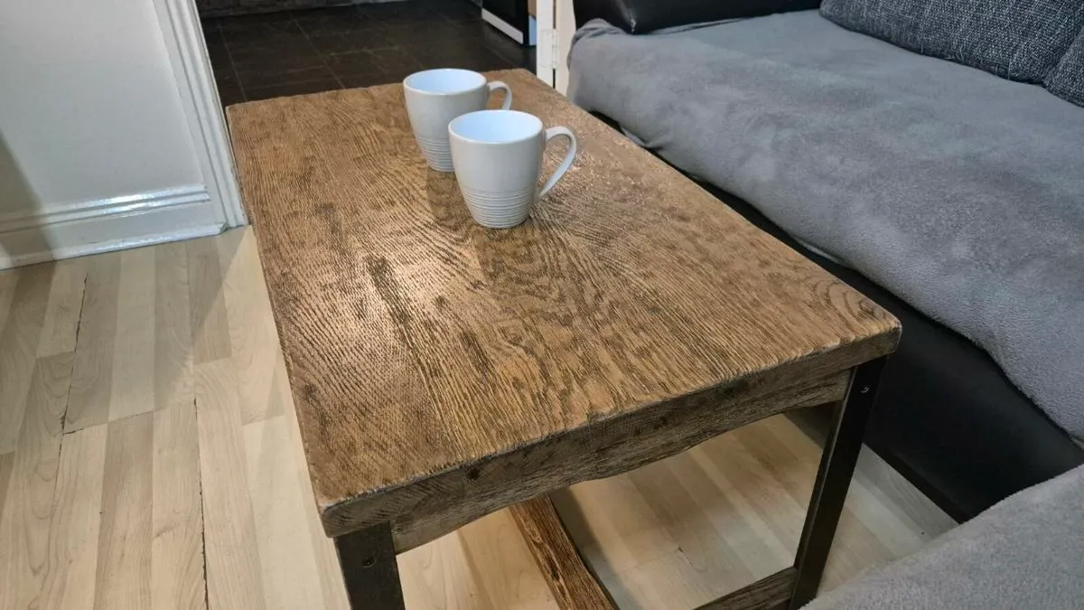 Loft-Retro-style coffee table made of 100% oak. - Image 4