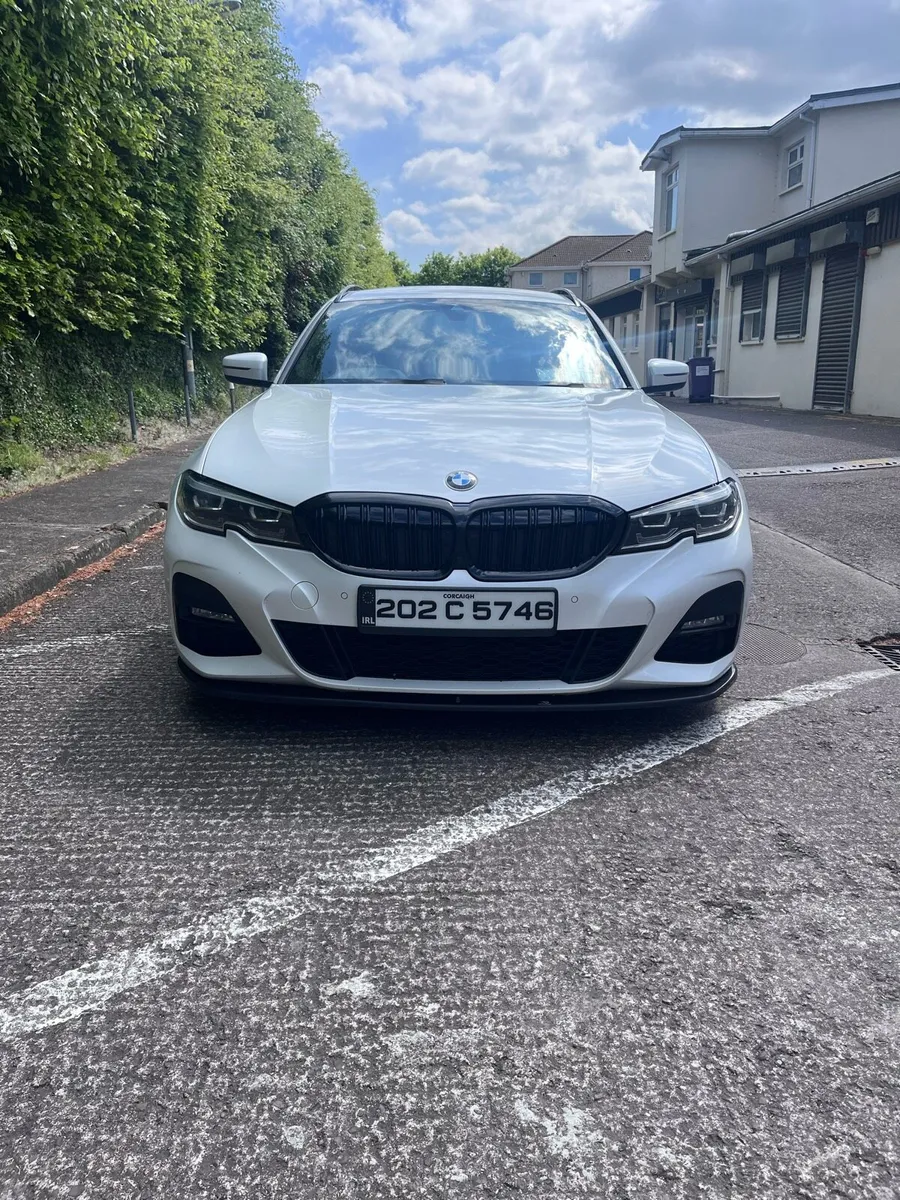 BMW 3-Series 2020 - Image 1
