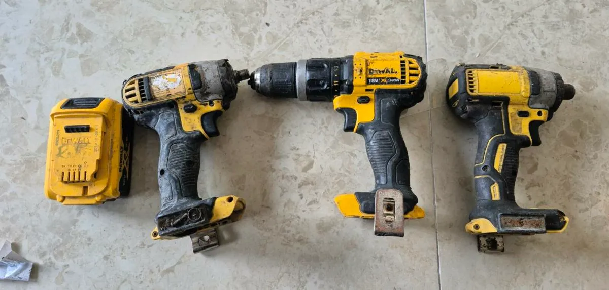 3 DeWalt drills not tested parts or repair - Image 1