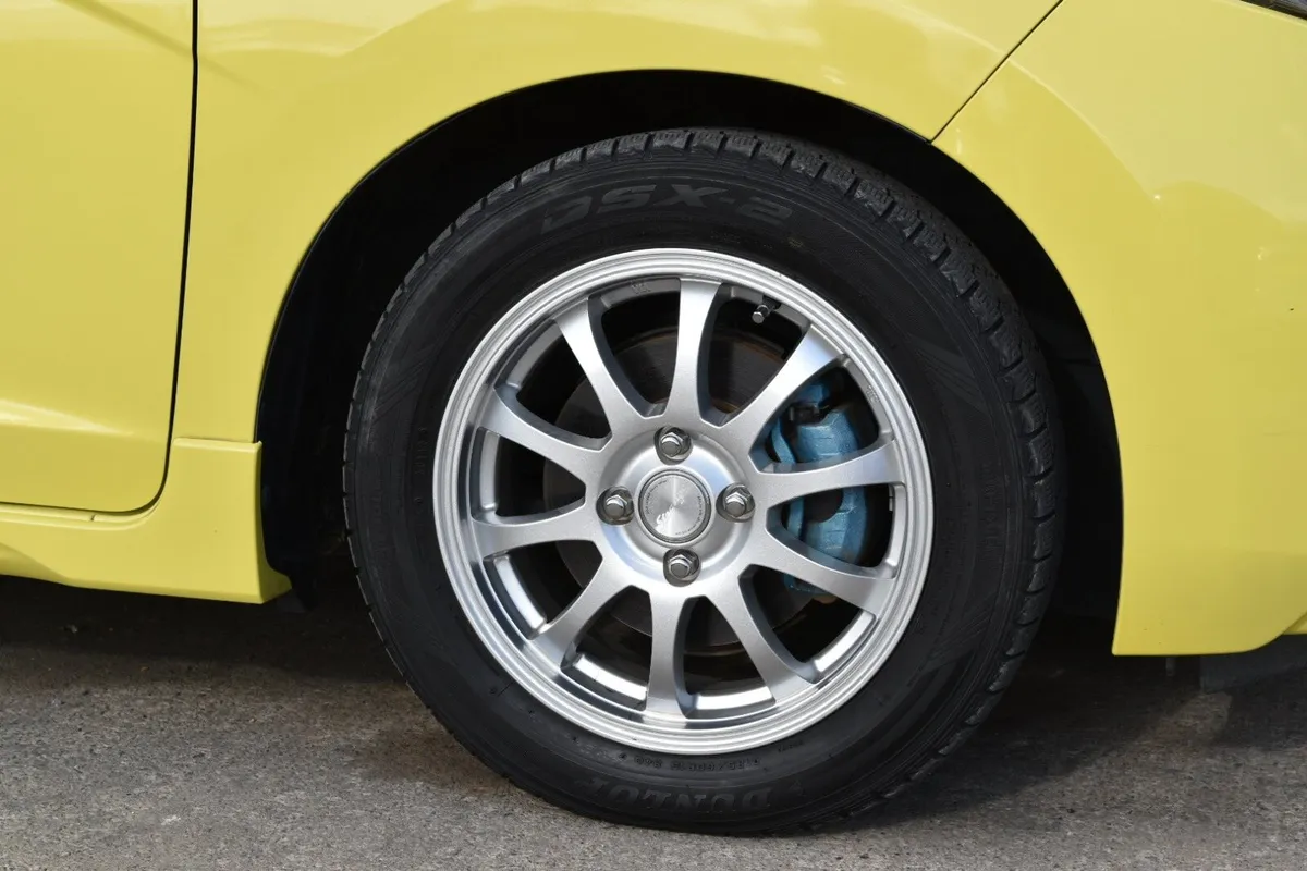 Honda Fit Hybrid - Image 3