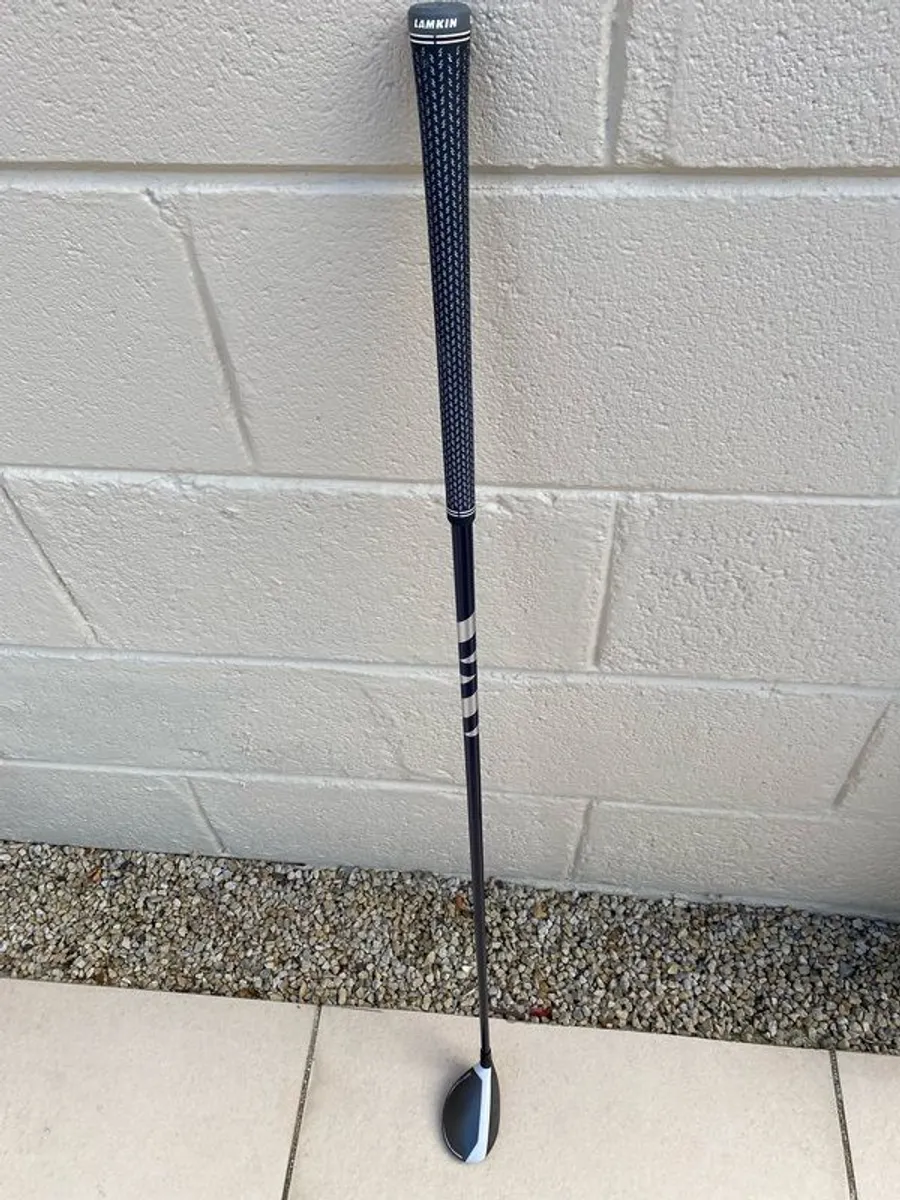 Taylor Made Golf Clubs - Image 3
