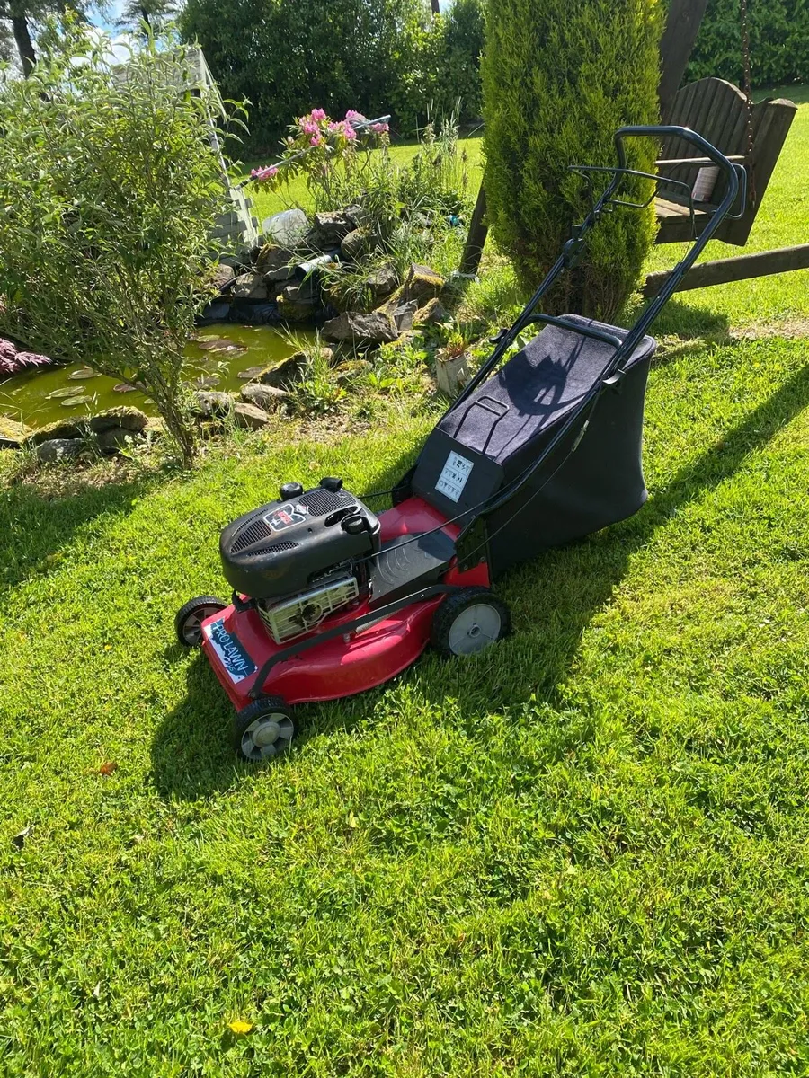 Self drive lawnmower - Image 2
