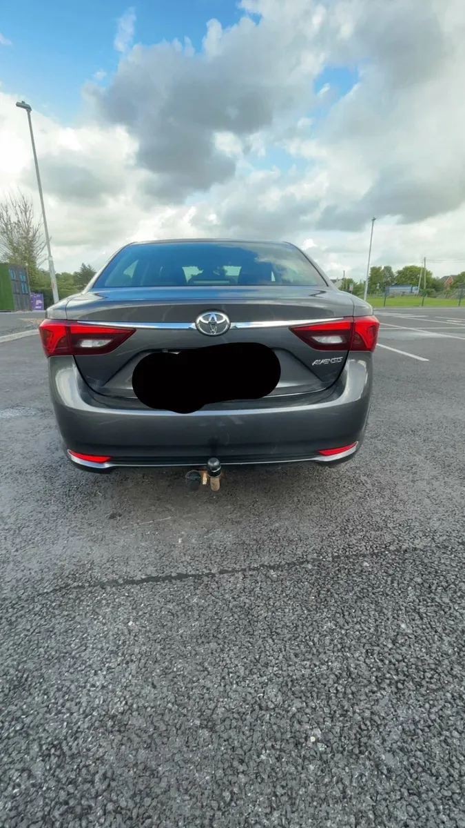 Toyota Avensis - Image 4