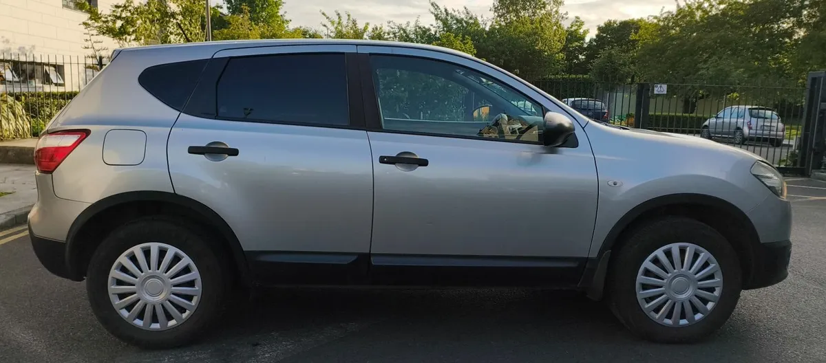 Nissan Qashqai 2010 - Image 3