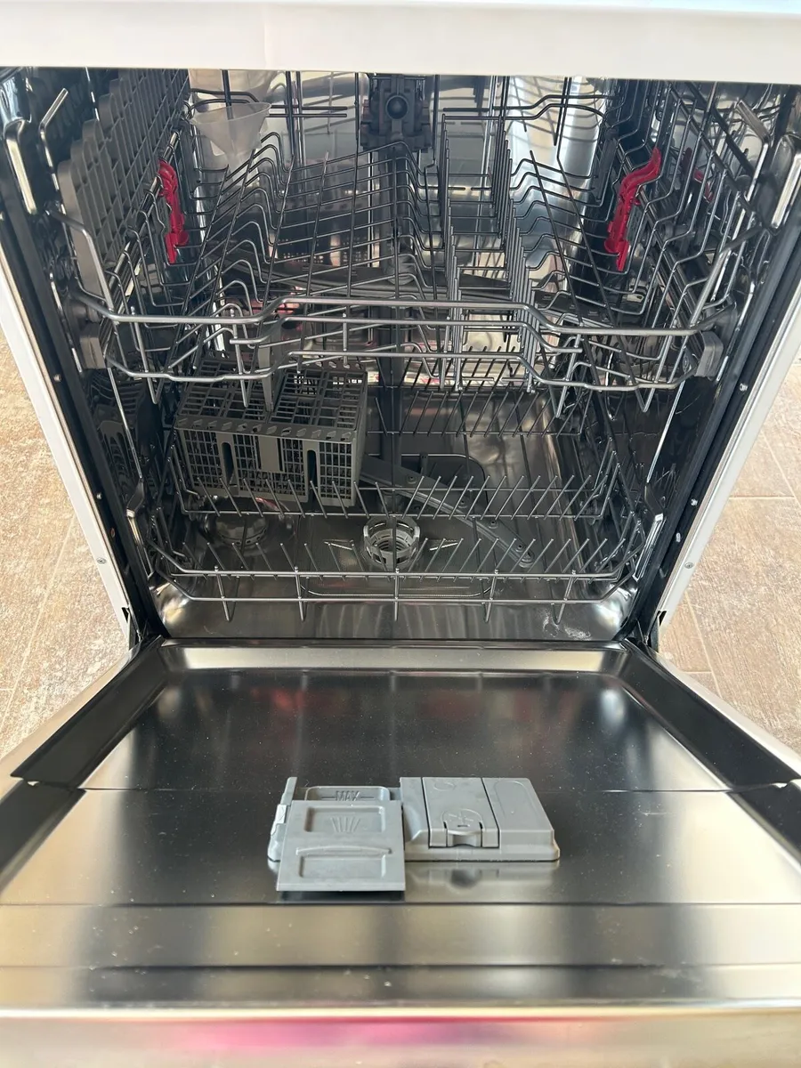 Dishwasher, dryer, cabinet, doors for Sale - Image 2
