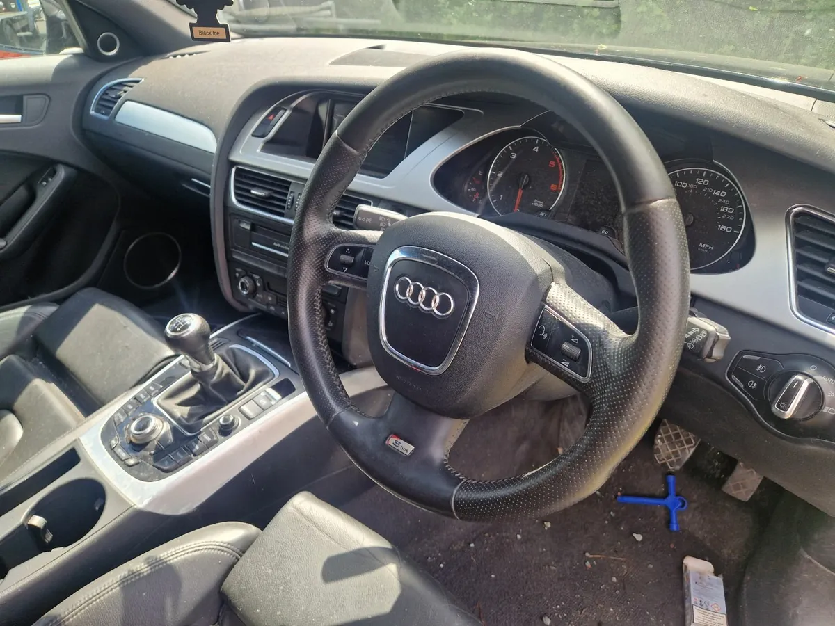 2010 audi a4 breaking - Image 2