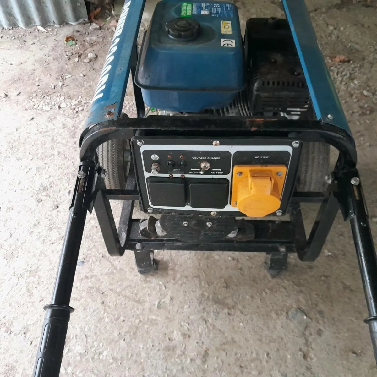 Petrol generator - Image 1