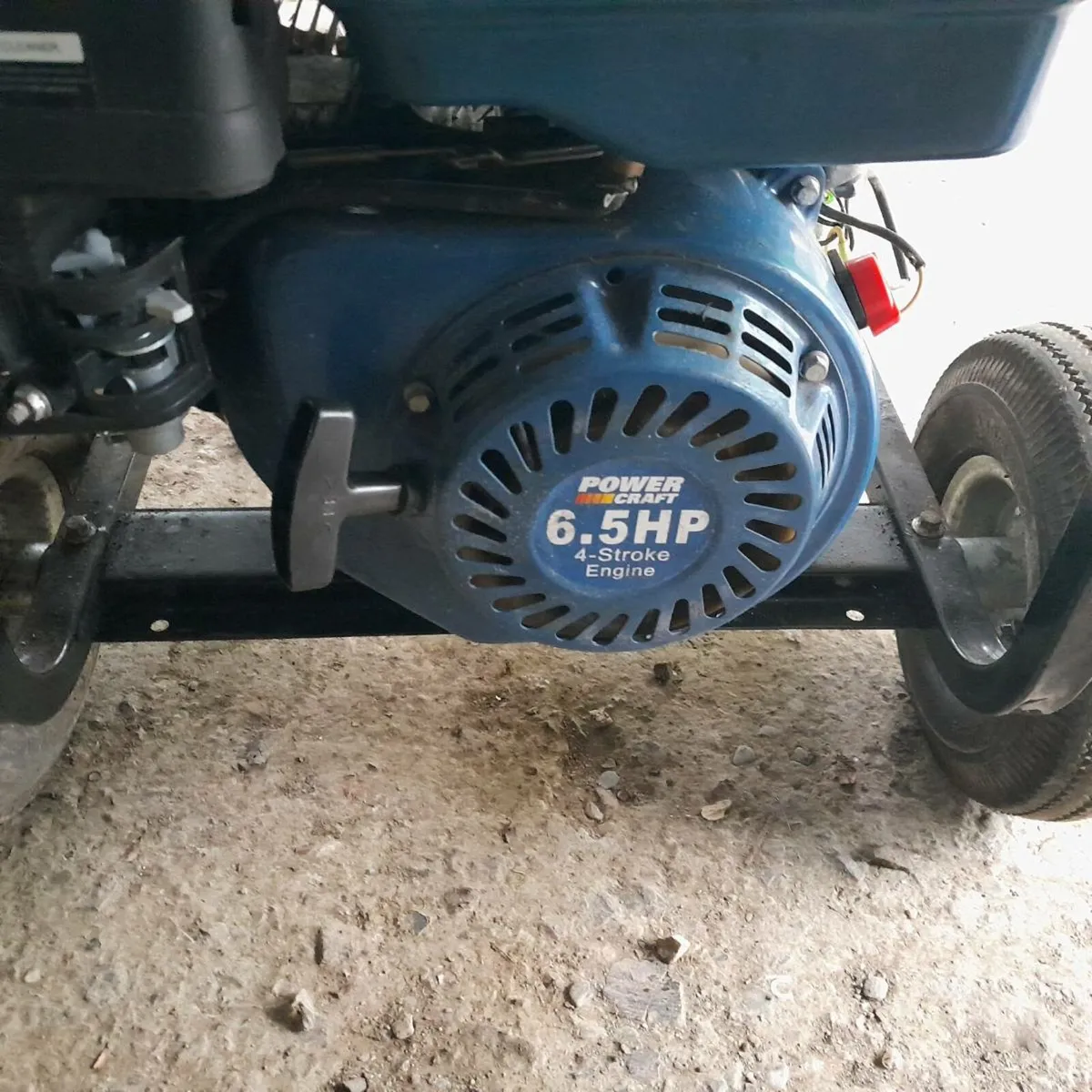 Petrol generator - Image 3