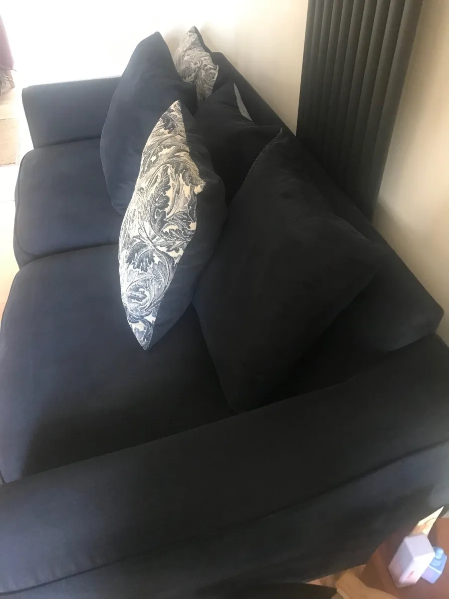 Three seater couch/ sofa - Image 1