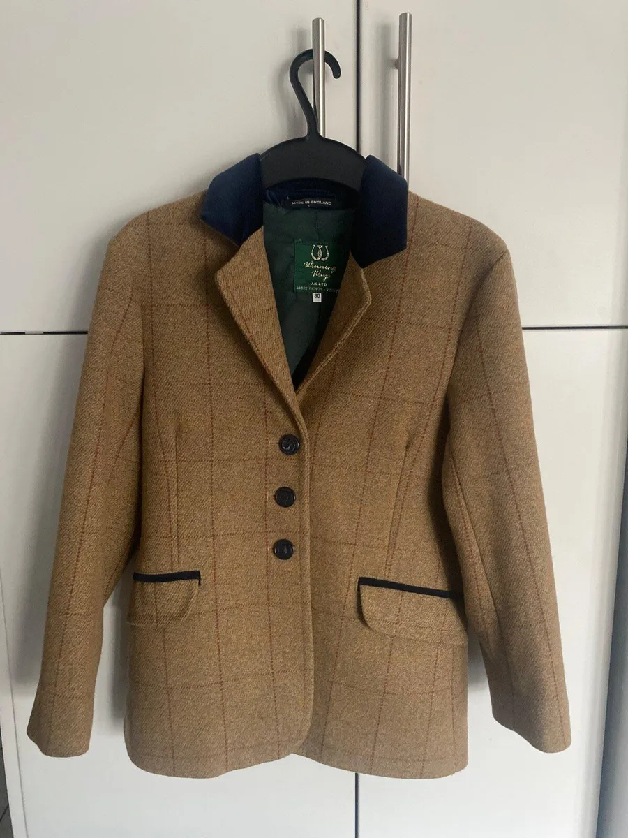 Children’s show jacket - Image 1