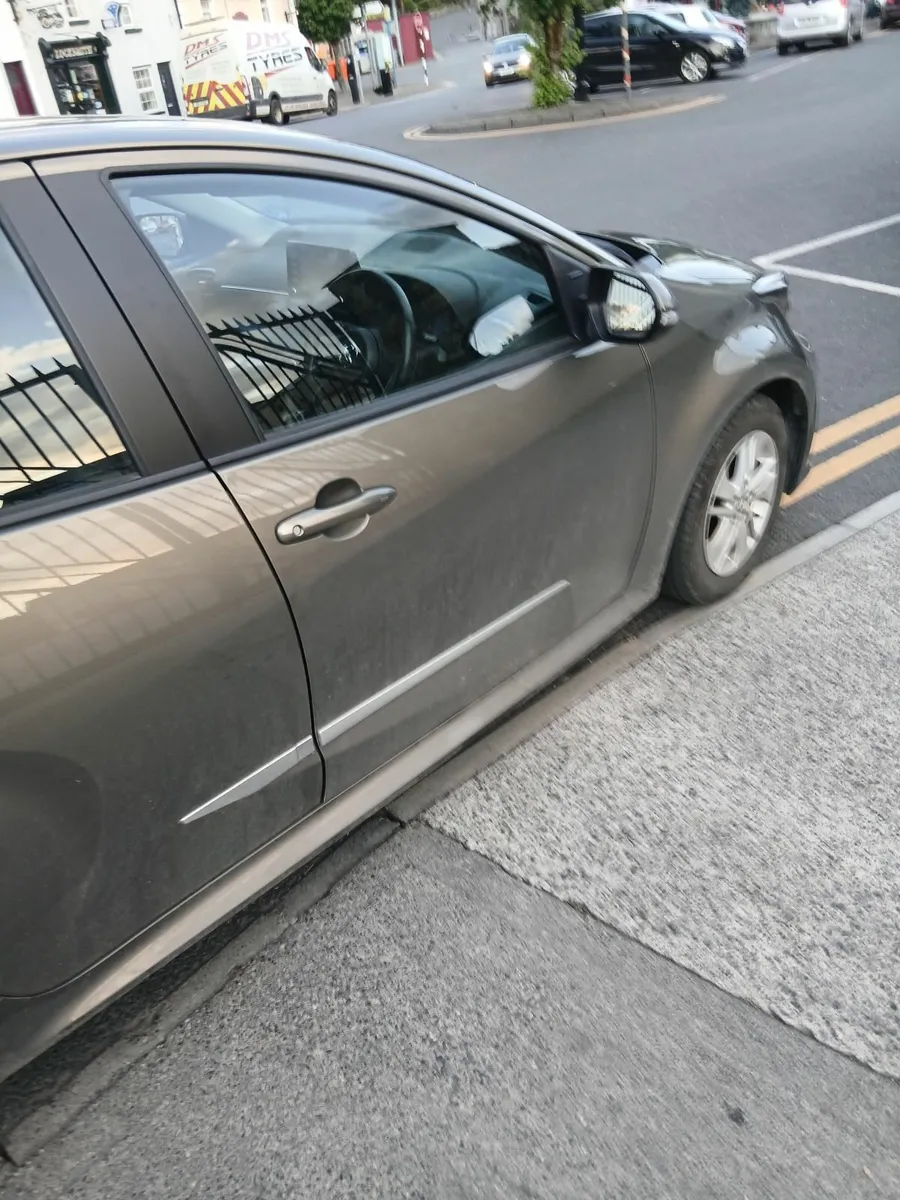 Toyota Yaris 2024 - Image 3
