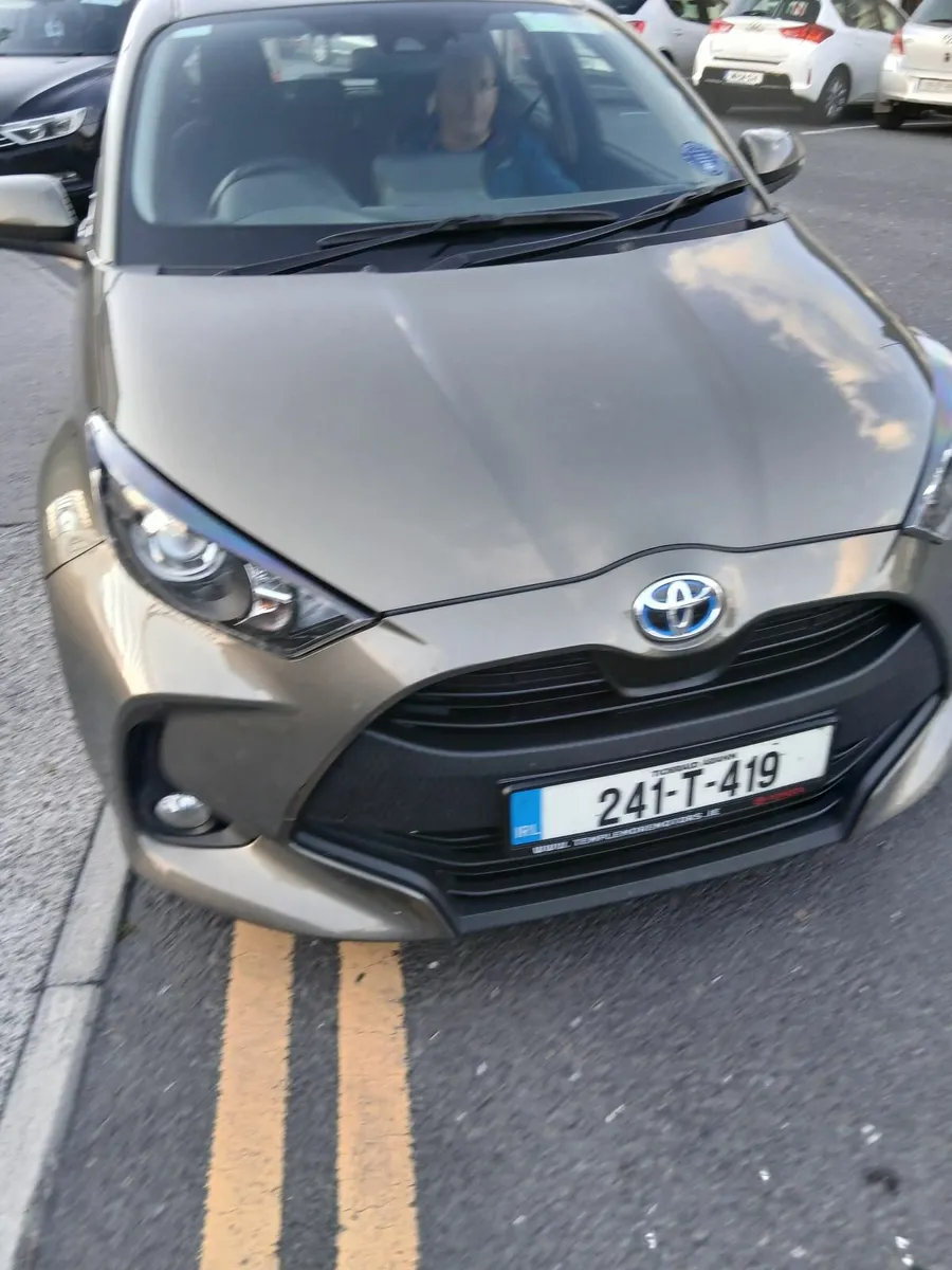 Toyota Yaris 2024 - Image 4