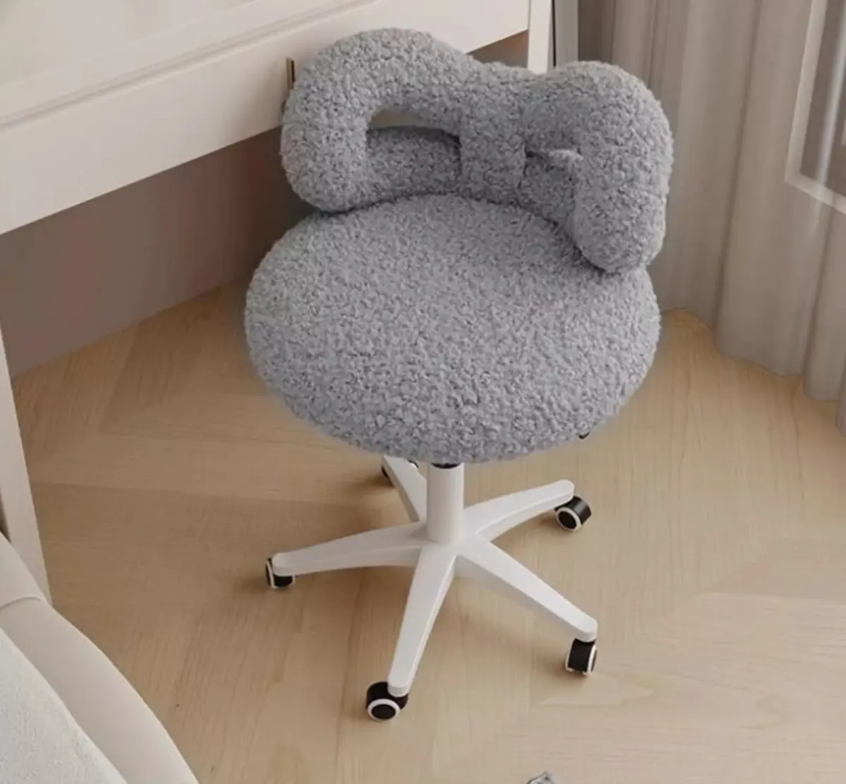 Height Adjustable Salon Vanity Swivel Chair NEW - Image 3