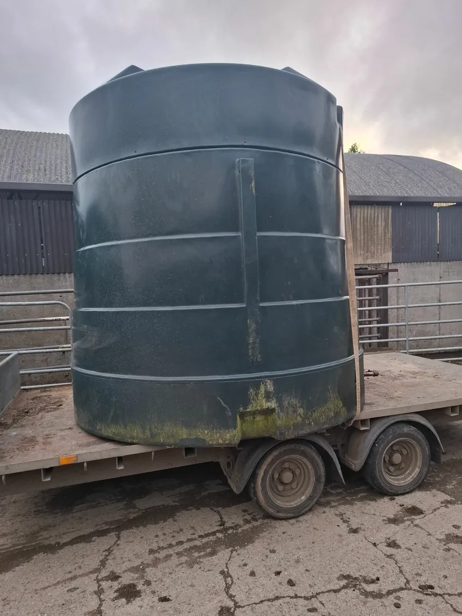Tank - Image 1