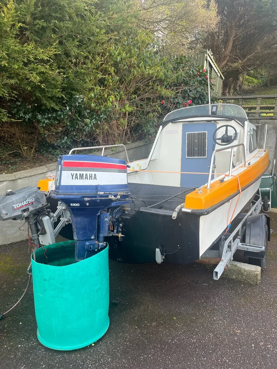 Pilot 520 cabin boat - Image 2