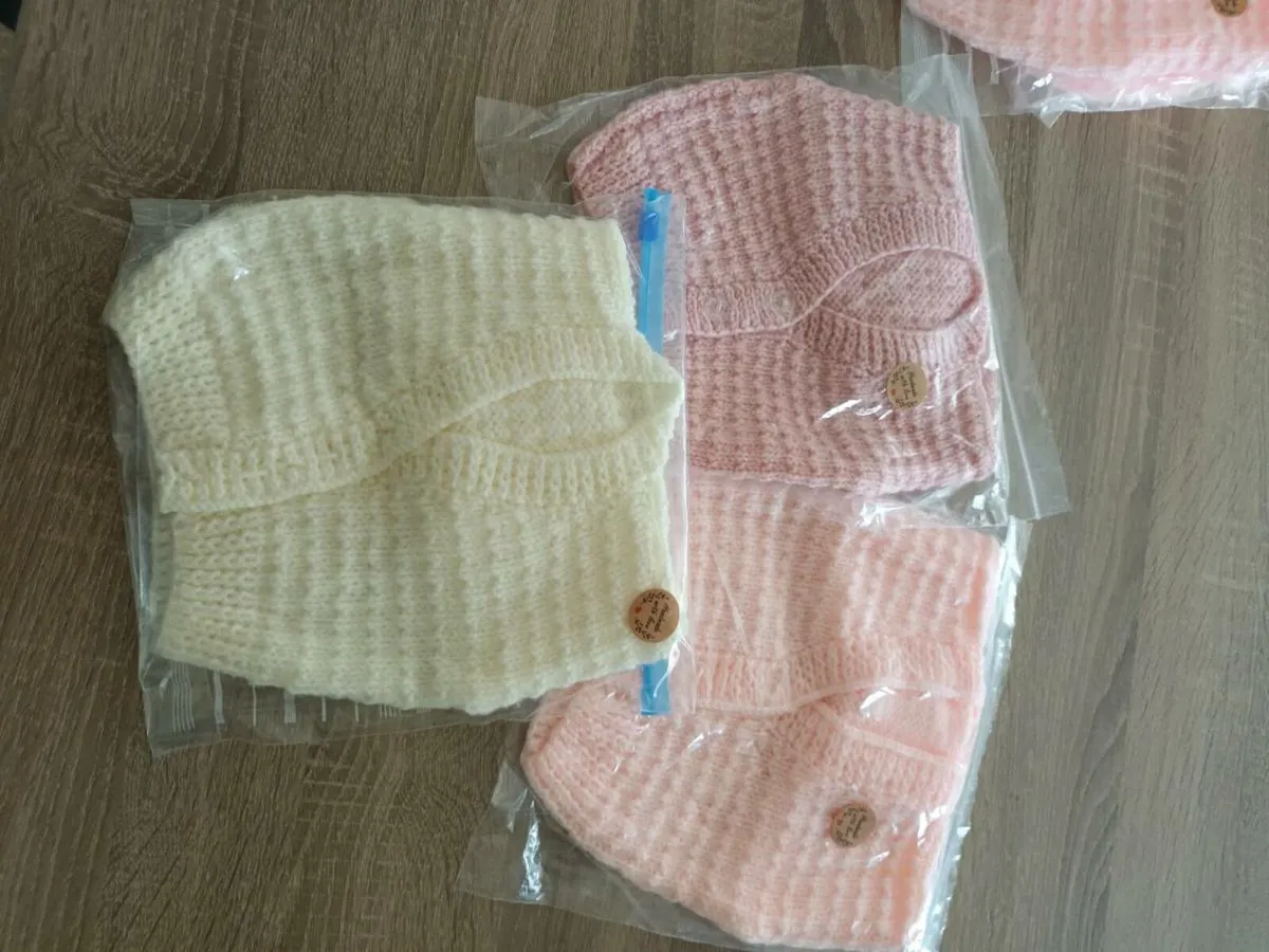 Baby cardigans - Image 1