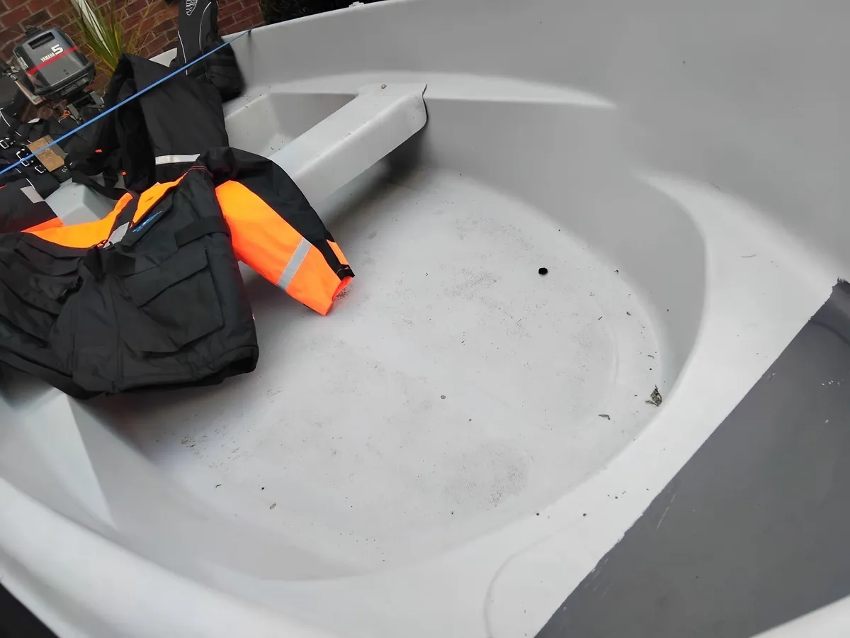 Boat - Image 2