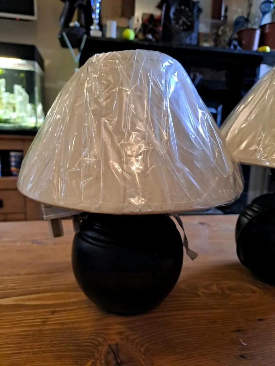 2 lamps ebony wood and beige shade - Image 2